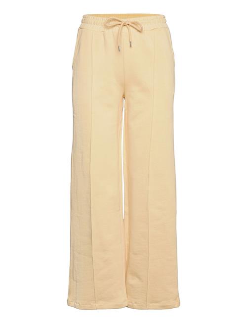 Se A-View Olga Sweat Pant A-View Yellow ved Booztlet