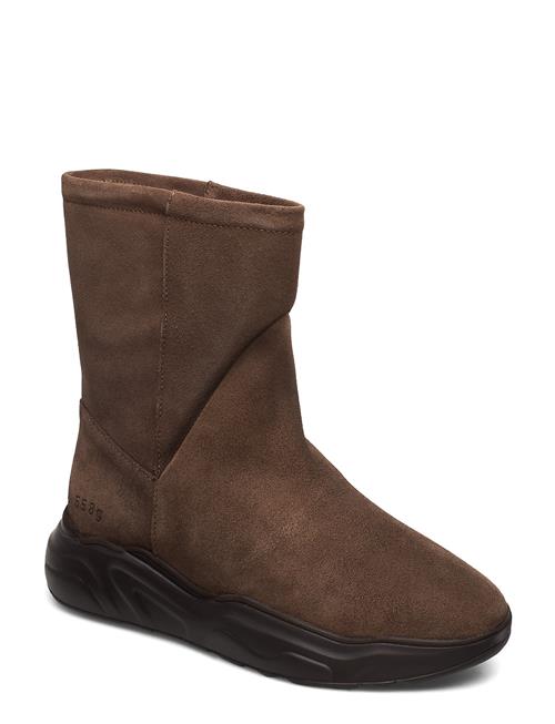 Se Gram 558G Boot Walnut Suede Gram Brown ved Booztlet