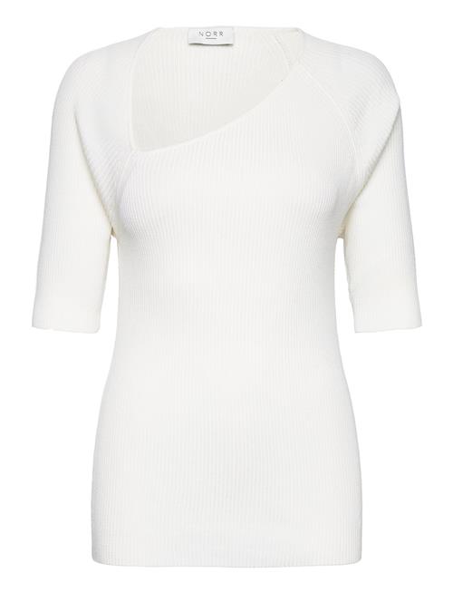 Se NORR Sherry Knit Tee NORR White ved Booztlet