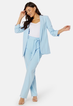 Se Pieces Pcbosella 3/4 Blazer Light blue XL ved Bubbleroom