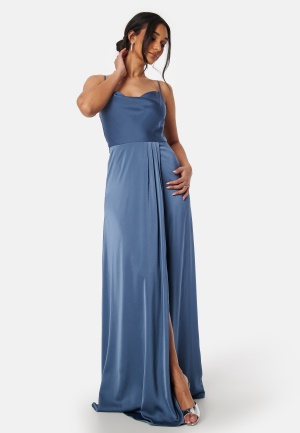 Se Bubbleroom Occasion Waterfall High Slit Satin Gown Blue 34 ved Bubbleroom