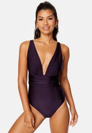 Se BUBBLEROOM Leah Swimsuit Plum 38 ved Bubbleroom