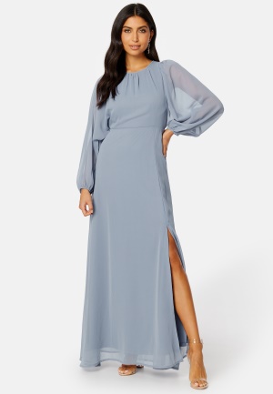 Se Bubbleroom Occasion Jini-Lou Gown Dusty blue 44 ved Bubbleroom