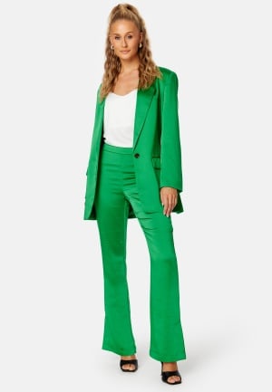 Se ONLY Paige-Mayra Flared Slit Pant Jolly Green 36/32 ved Bubbleroom