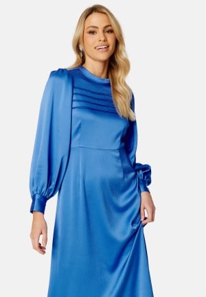 Se Bubbleroom Occasion Wanda Dress Blue 38 ved Bubbleroom