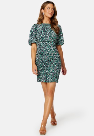 Se Bubbleroom Occasion Reese Dress Green / Multi colour 34 ved Bubbleroom