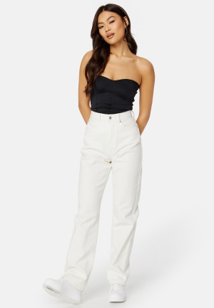 Se BUBBLEROOM Straight High Waist Jeans Offwhite 34 ved Bubbleroom