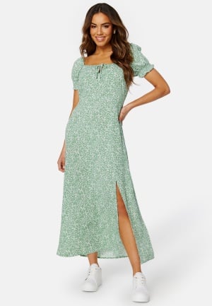 Se BUBBLEROOM Front Tie Long Viscose Dress Green/Patterned M ved Bubbleroom