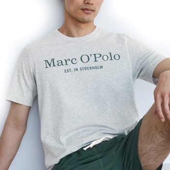 Se Marc O'Polo Marc O Polo Organic Cotton Basic SS Pyjama Mørkgrøn  økologisk bomuld Large Herre ved Timarco