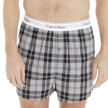 Calvin Klein 2P Modern Cotton Woven Slim Fit Boxer Sort mønstret vævet bomuld Medium Herre