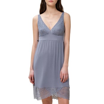 Se Triumph Lounge Me Amourette NDK New Fit Nightdress Grå viskose 40 Dame ved Timarco