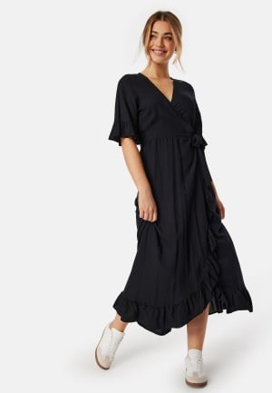 Se Happy Holly Emmie Viscose Maxi Dress Black 32/34 ved Bubbleroom