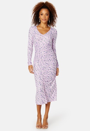 Se BUBBLEROOM Rakella dress Lilac / Floral XS ved Bubbleroom