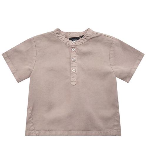 Se Sofie Schnoor Petit by Sofie Schnoor T-shirt - Virgil - Warm Grey ved KidsWorld