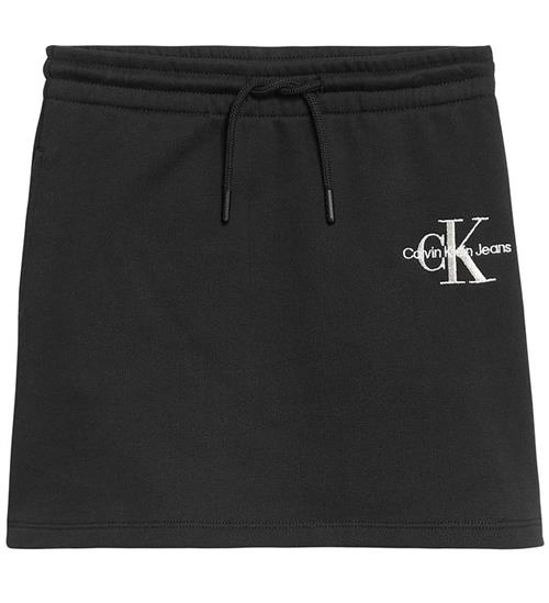 Se Calvin Klein Calvin Klein Nederdel - Monogram Off Placed - Sort ved KidsWorld