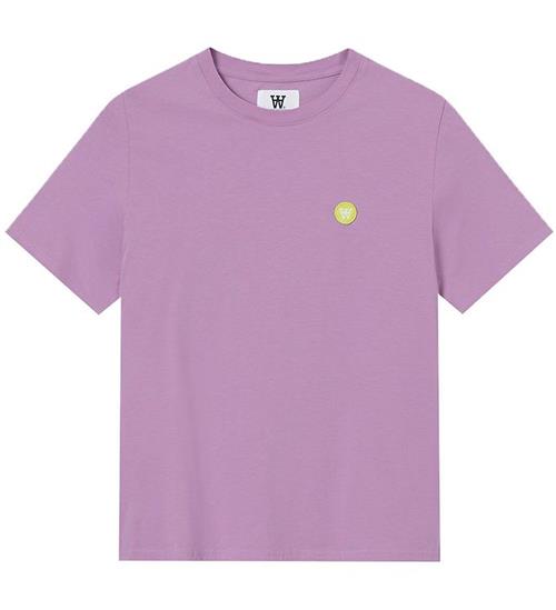 Se Wood Wood Wood Wood T-Shirt - Mia - Rosy Lavender ved KidsWorld