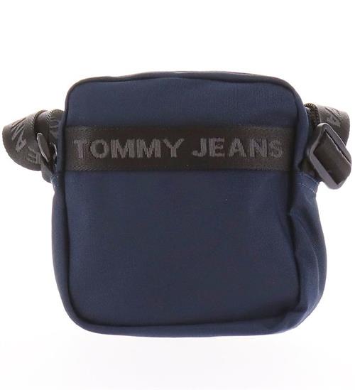 Se Tommy Hilfiger Skuldertaske - Essential - Navy ved KidsWorld