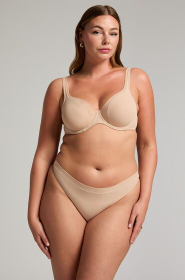 Se Hunkemöller G-streng Mesh Beige ved Hunkemøller