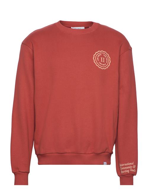 Se Les Deux Donovan Sweatshirt Les Deux Red ved Booztlet