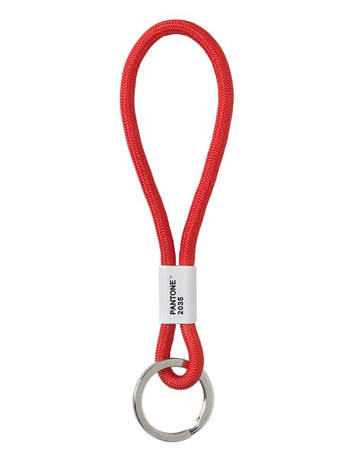 Se PANTONE Key Chain Short PANT Red ved Booztlet