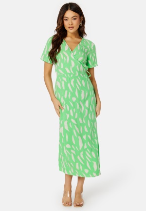 Se Object Collectors Item Ema Elise Long Wrap Dress Spring Bouquet AOP:S 34 ved Bubbleroom