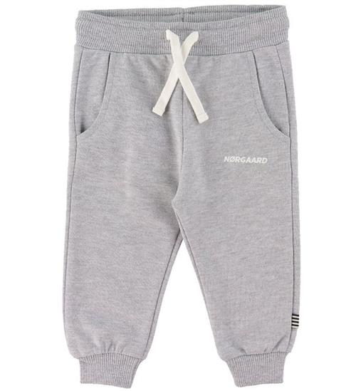 Se Mads NÃ¸rgaard Mads NÃ¸rgaard Sweatpants - Pavo - GrÃ¥meleret ved KidsWorld