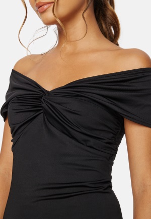 Se BUBBLEROOM Danielle Off Shoulder top   Black XL ved Bubbleroom