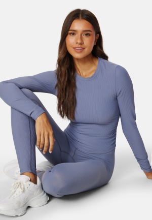 Se BUBBLEROOM Stefania Soft Rib Top Blue-grey M ved Bubbleroom