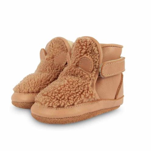 Se Donsje Amsterdam Richy Teddy Bear Babyskoer Light Maple Curly Faux Fur | Beige | 18-24 months ved Babyshop