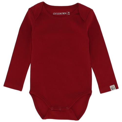 Se Gullkorn Design Isa Babybody Deep Red | Rød | 68 cm ved Babyshop