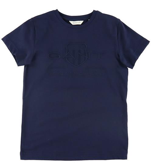 Se GANT GANT T-shirt - Tonal Shield - Evening Blue ved KidsWorld