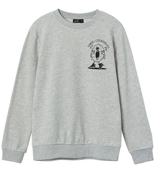 Se LMTD LMTD Sweatshirt - NlmTitrus - Light Grey Melange ved KidsWorld