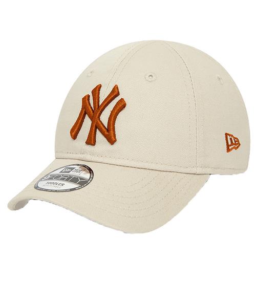 Se New Era New Era Kasket - 9Forty - New York Yankees - Beige ved KidsWorld