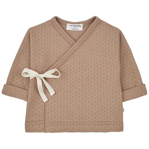 Se 1+ in the family Giotto Langærmet Top Clay | Beige | 3 months ved Babyshop