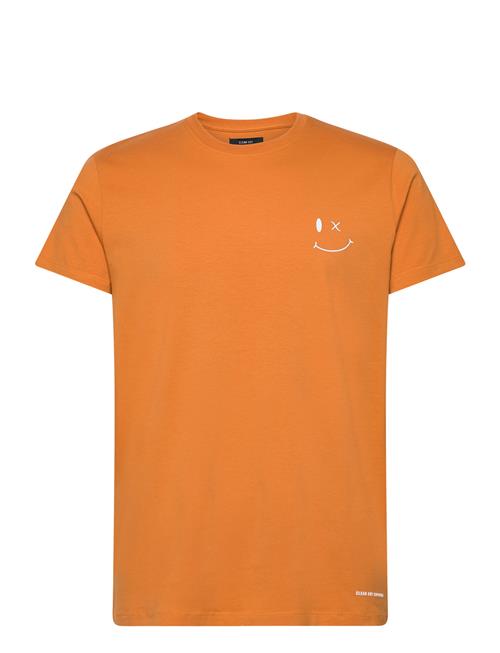 Se Clean Cut Copenhagen Patrick Organic Tee Clean Cut Copenhagen Orange ved Booztlet