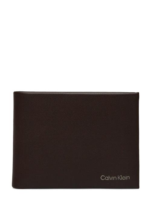 Se Calvin Klein Ck Concise Bifold 5Cc W/Coin L Calvin Klein Brown ved Booztlet