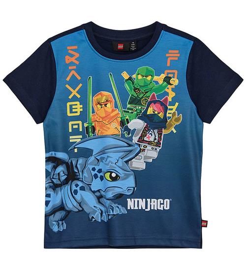 Se LEGOÂ® Wear LEGOÂ® Ninjago T-shirt - TWTano 316 - Dark Navy ved KidsWorld