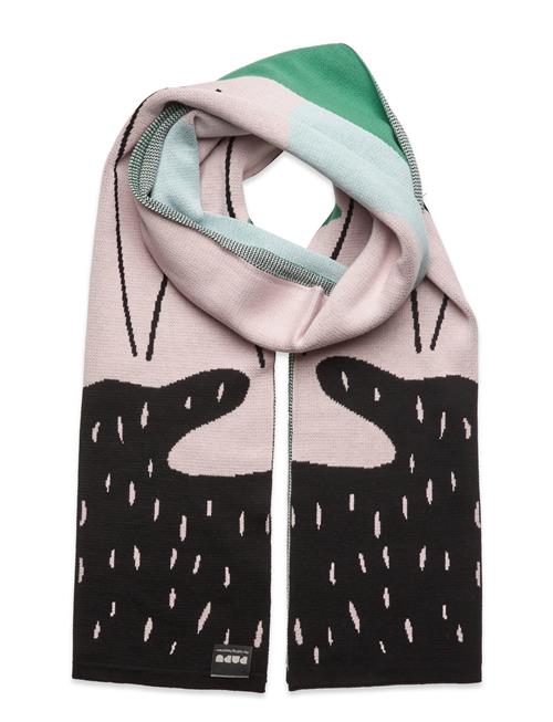 Se Papu Oblong Scarf, Shine Papu Patterned ved Booztlet