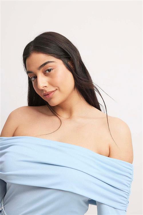 NA-KD Off shoulder jerseytop - Blue