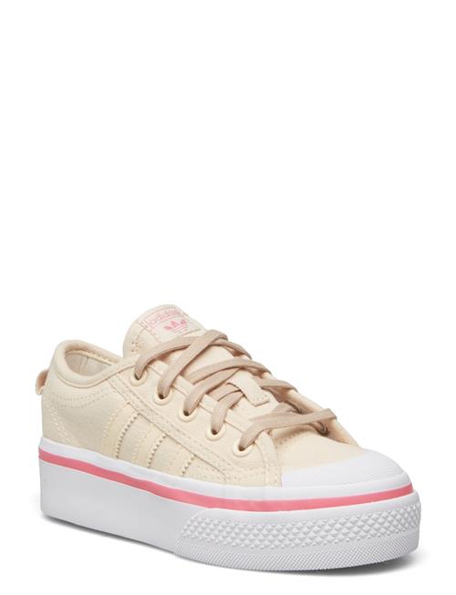 Se adidas Originals Nizza Platform C Adidas Originals Beige ved Booztlet