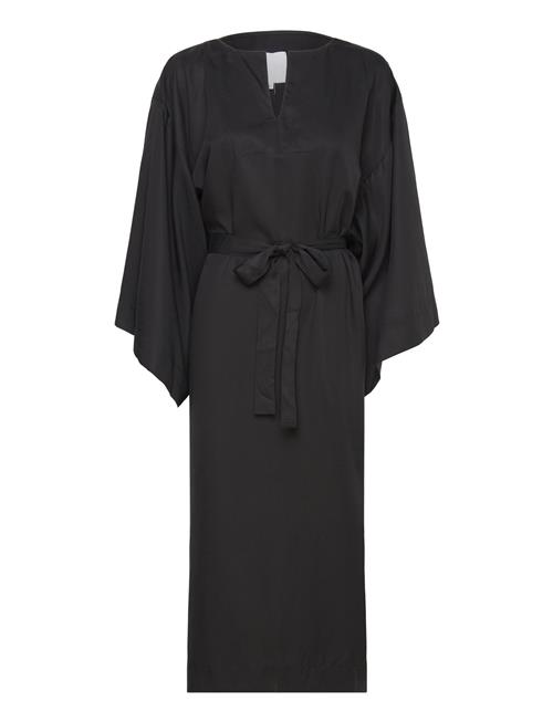 Tundra Nomad Kaftan Hálo Black