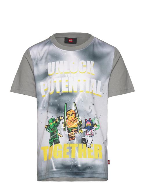 Se LEGO kidswear Lwtano 213 - T-Shirt S/S LEGO Kidswear Grey ved Booztlet