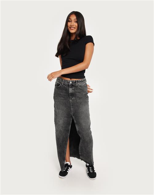 Nelly - Grå - Long Denim Skirt