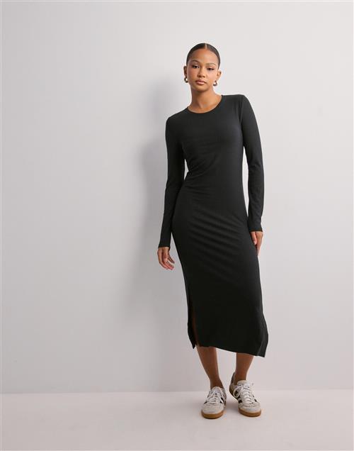 Pieces - Sort - Pckylie Ls O-Neck Midi Dress Noos B