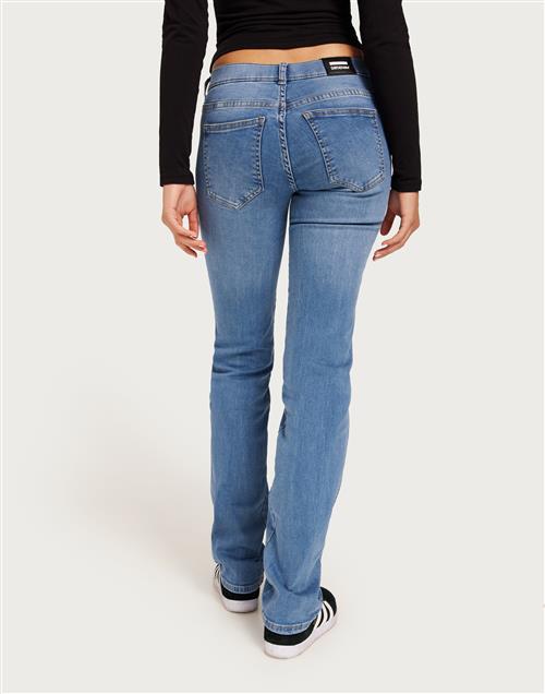 Se Dr Denim - Blå - Dixy Straight ved Nelly