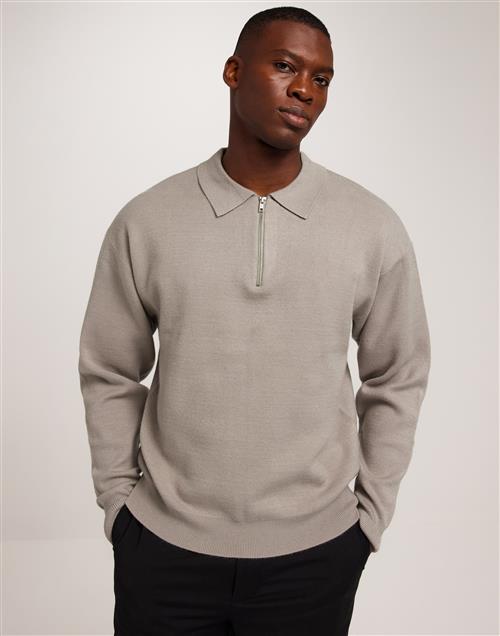 Se Jack & Jones Jorray Knit Ls Polo Half zip Atmosphere ved NLY Man