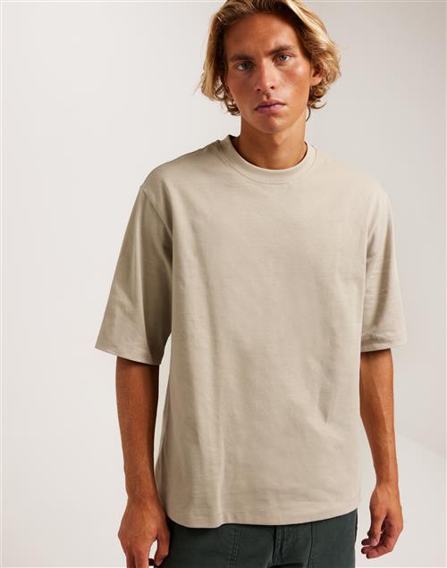 Only & Sons Onsmillenium Ovz Ss Tee Noos Oversized t-shirts Beige