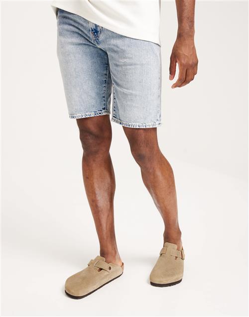 Levi's 405 Standard Short Punch Line Denimshorts Blå