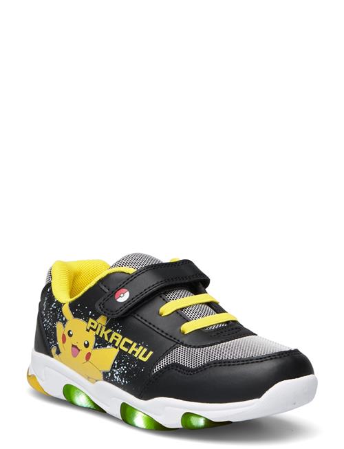 Se Leomil Pokemon Sneaker Leomil Patterned ved Booztlet