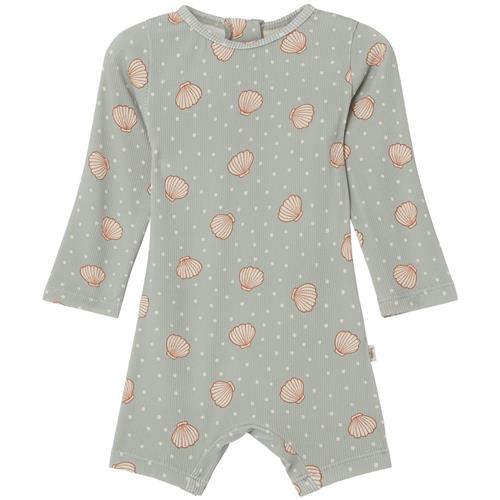 Se Buddy & Hope Billie Mønstret UV-dragt Med Muslingeskal Grøn | Grønn | 86/92 cm ved Babyshop